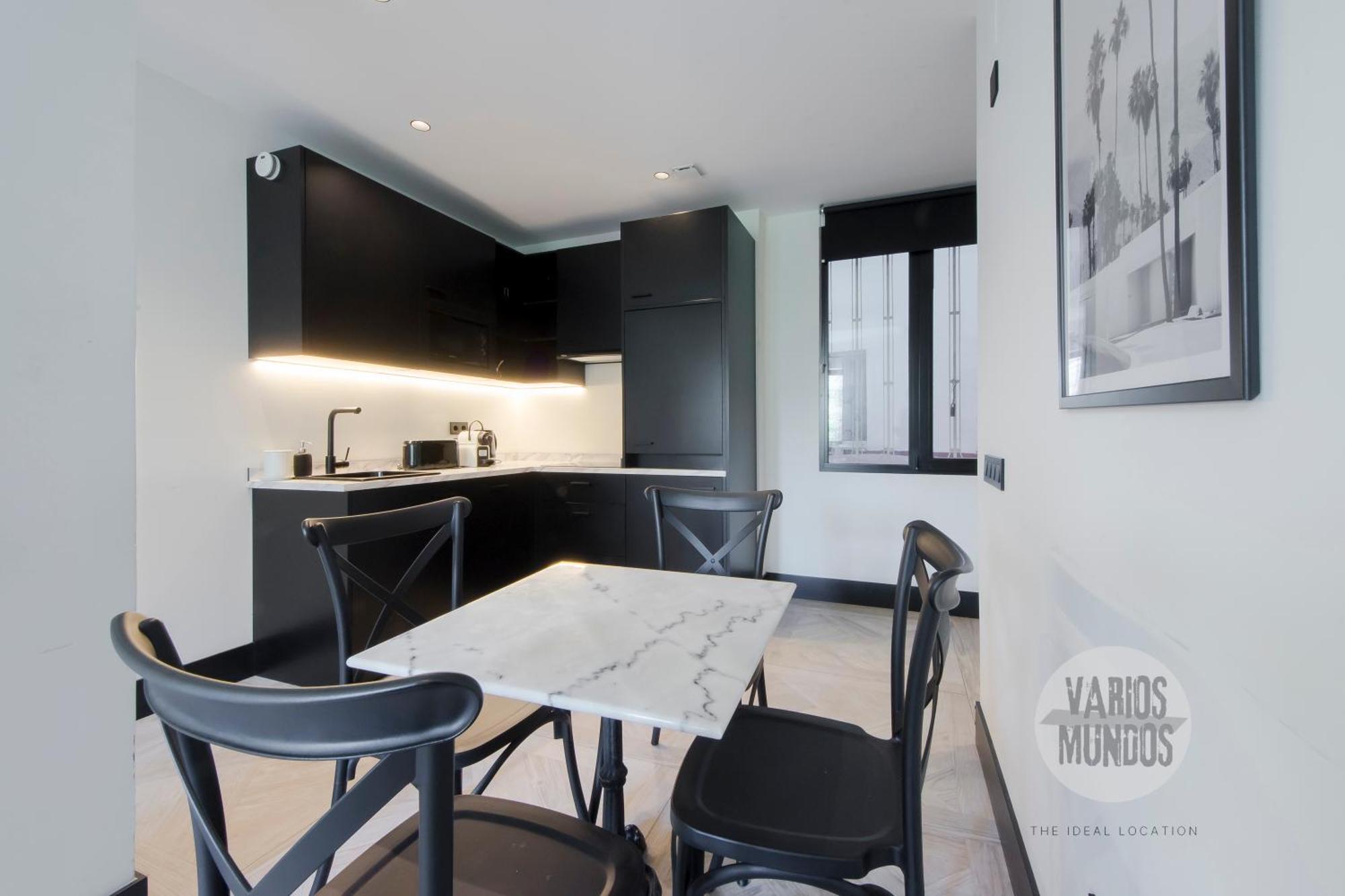 Un Madrid Vibrante Para 4, Conoce Abada 2 E2 ภายนอก รูปภาพ